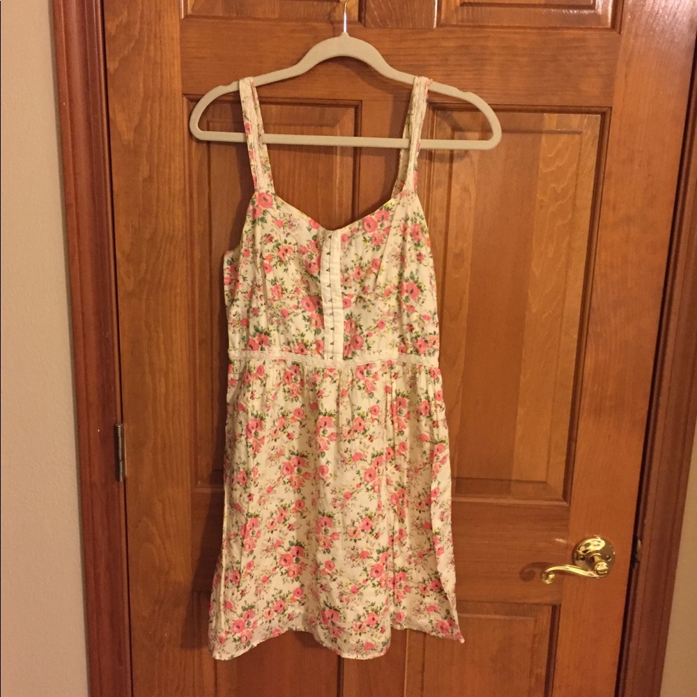 Francesca’s dress size medium